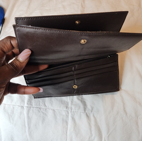 SOLD. Bottega Veneta long wallet - Picture 6 of 16